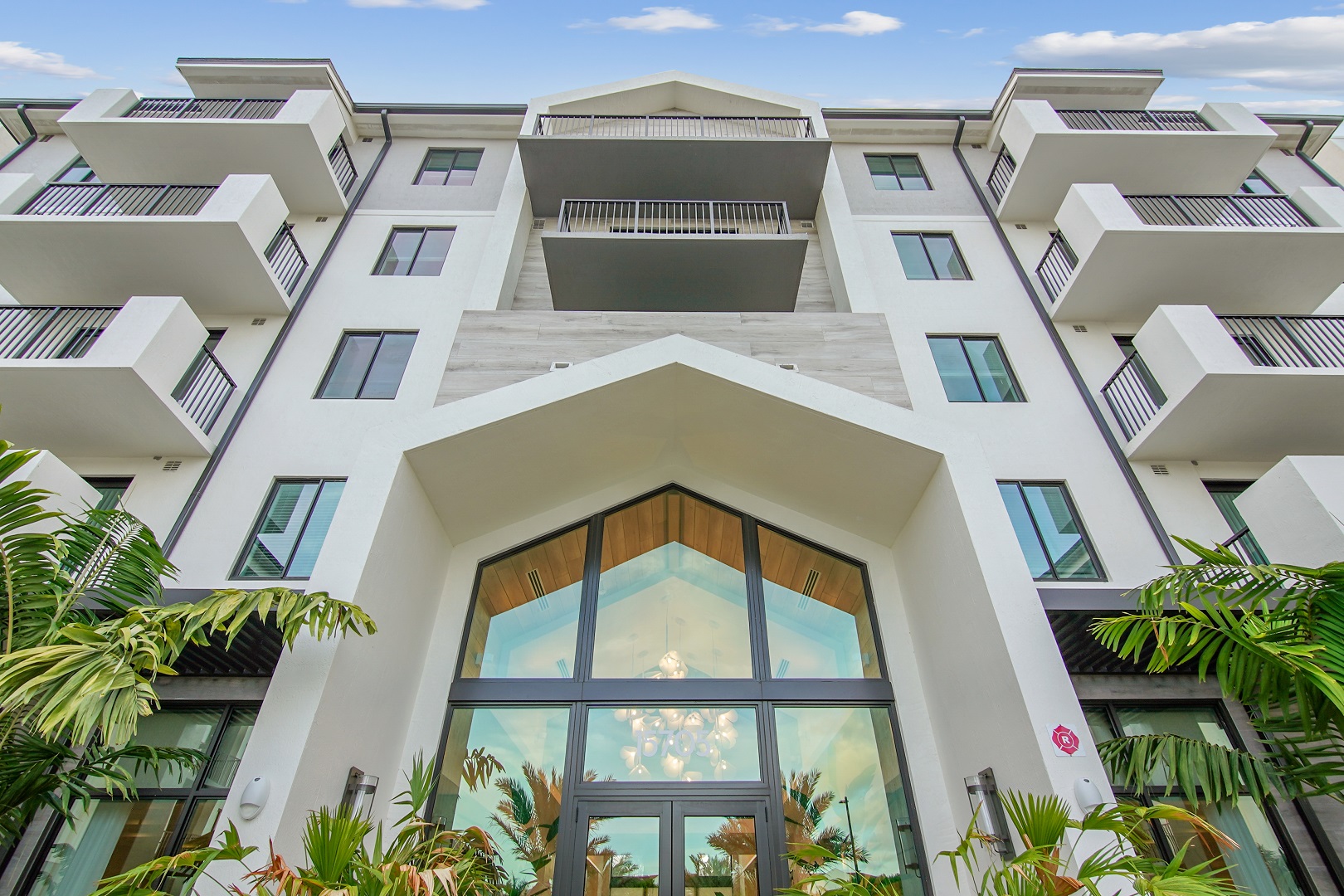 Affina_LuxuryApartments_Entrance_KendallFlorida