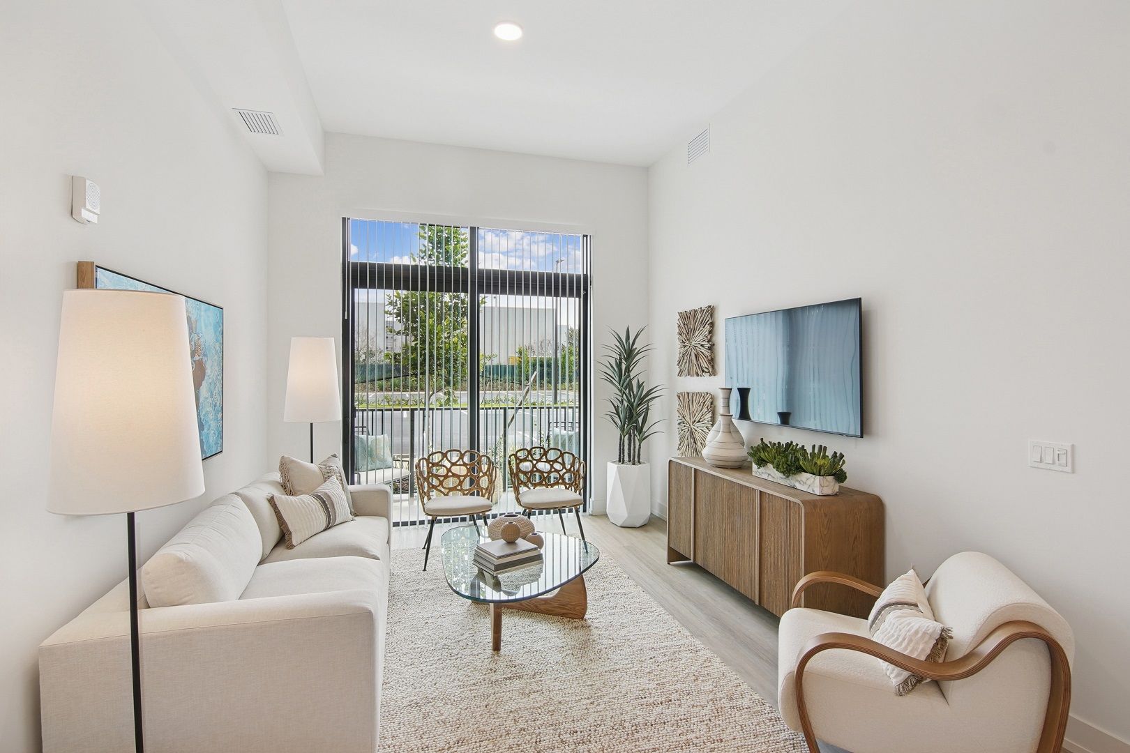 Affina_LuxuryApartments_Living_KendallFlorida